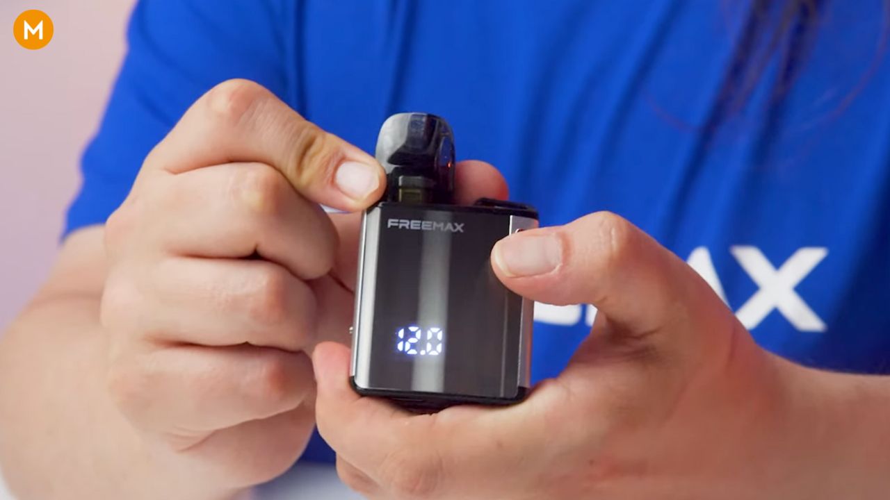 Photo showing the FreeMax Rexa SQ's wattage control