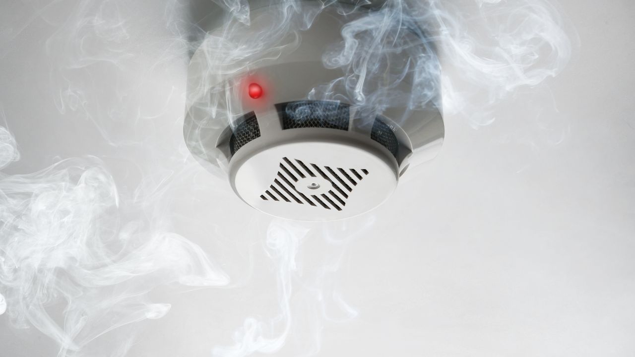 Do Vapes Set off Smoke Alarms?
