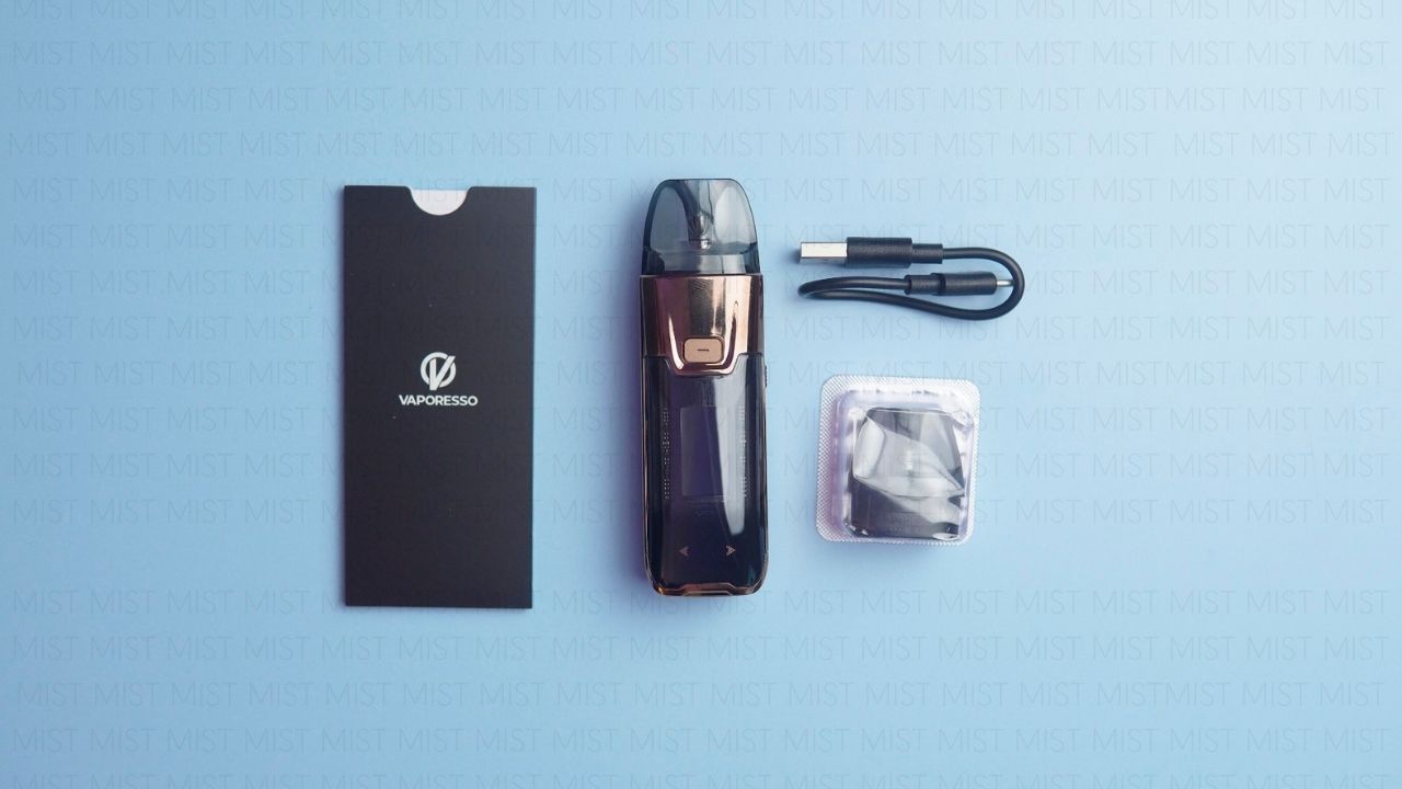Photo showing what's included in the Vaporesso Luxe XR Max 2